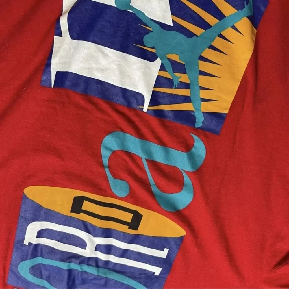 air jordan retro graphic back 90s style logo shirt red men’s size large
